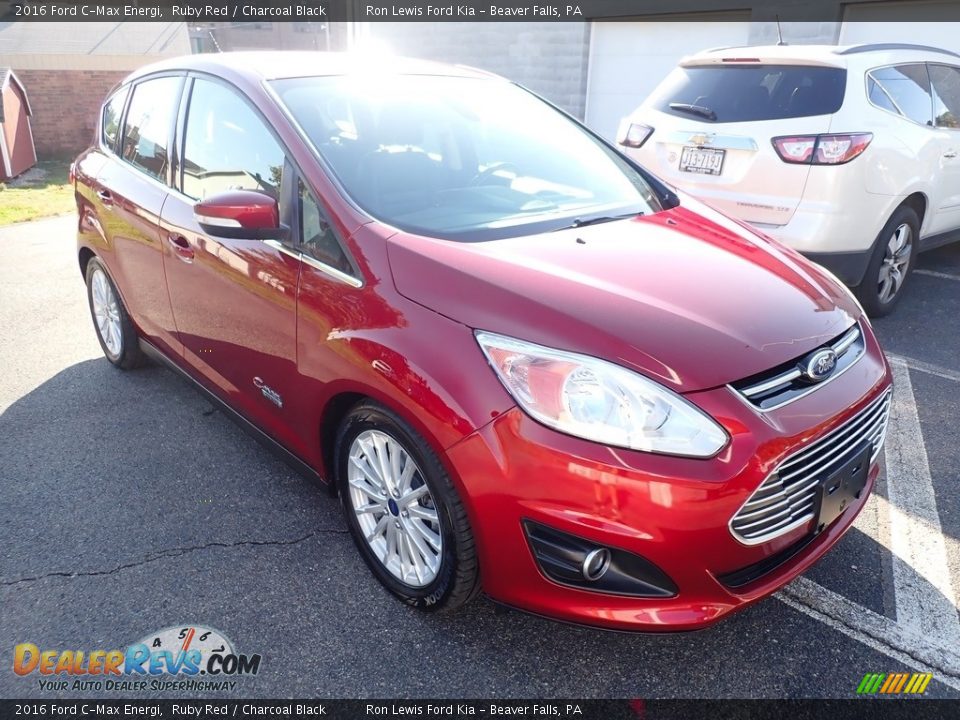 Front 3/4 View of 2016 Ford C-Max Energi Photo #3