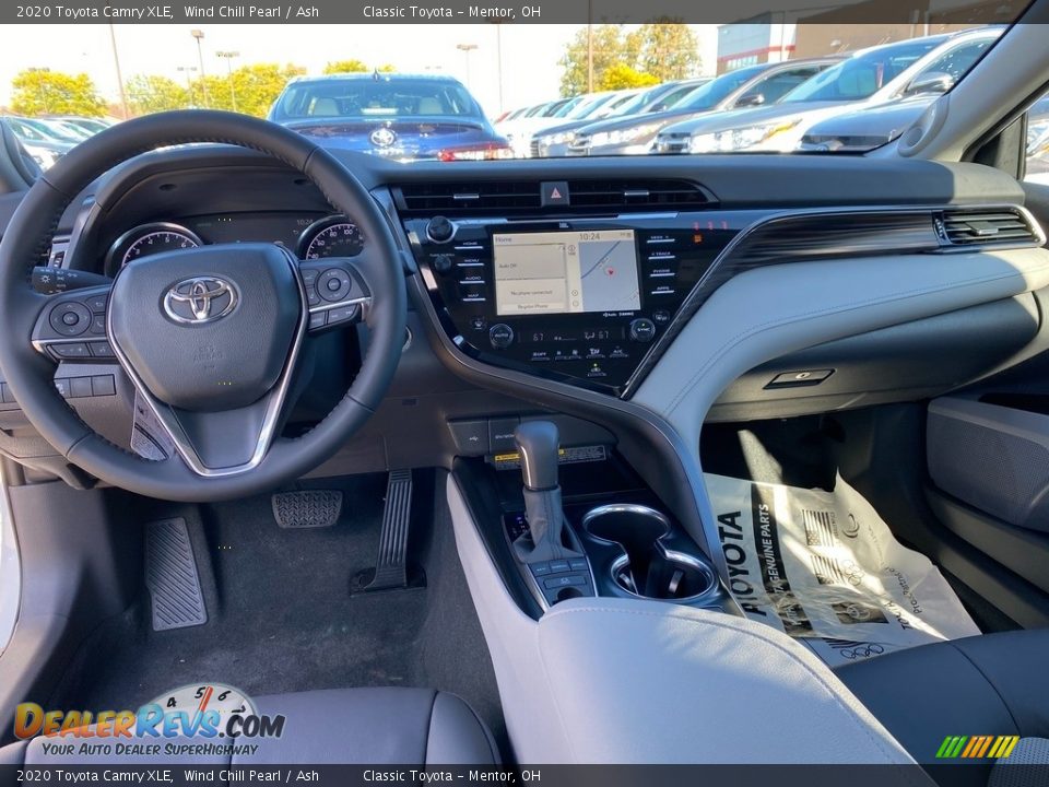 2020 Toyota Camry XLE Wind Chill Pearl / Ash Photo #4