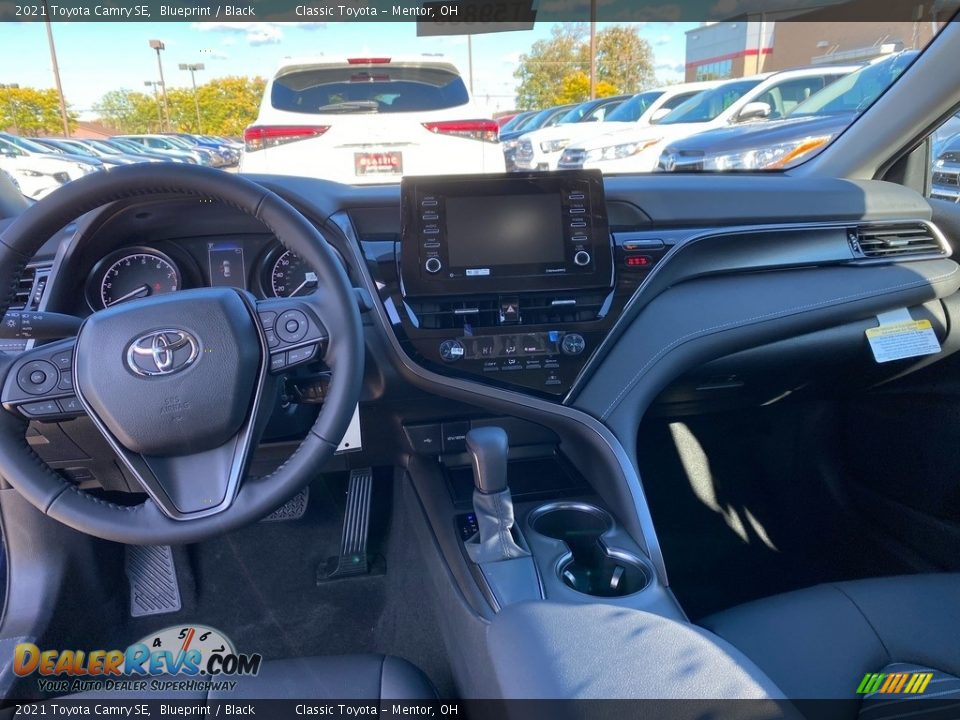 Black Interior - 2021 Toyota Camry SE Photo #4
