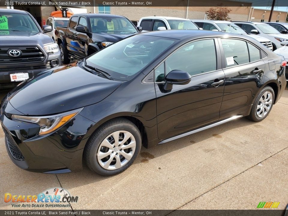 2021 Toyota Corolla LE Black Sand Pearl / Black Photo #1