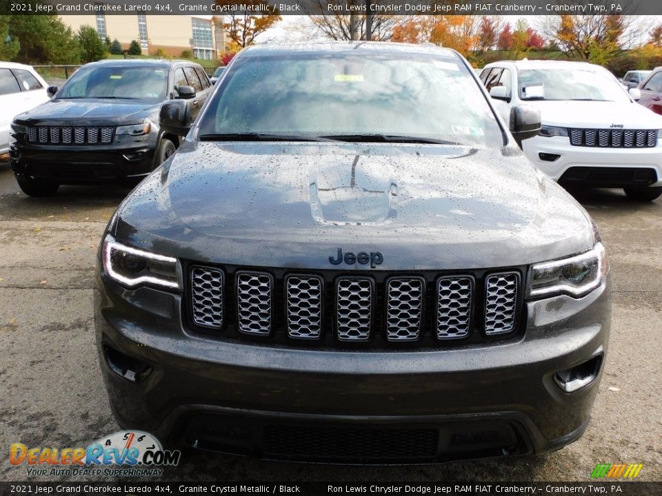 2021 Jeep Grand Cherokee Laredo 4x4 Granite Crystal Metallic / Black Photo #2