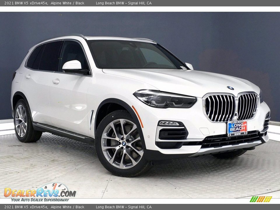 Front 3/4 View of 2021 BMW X5 xDrive45e Photo #19