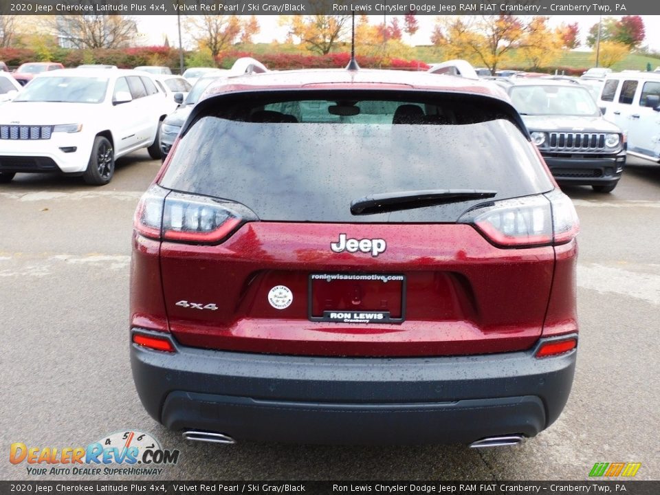 2020 Jeep Cherokee Latitude Plus 4x4 Velvet Red Pearl / Ski Gray/Black Photo #6