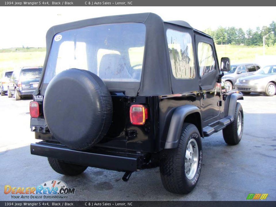1994 Jeep Wrangler S 4x4 Black / Black Photo #3