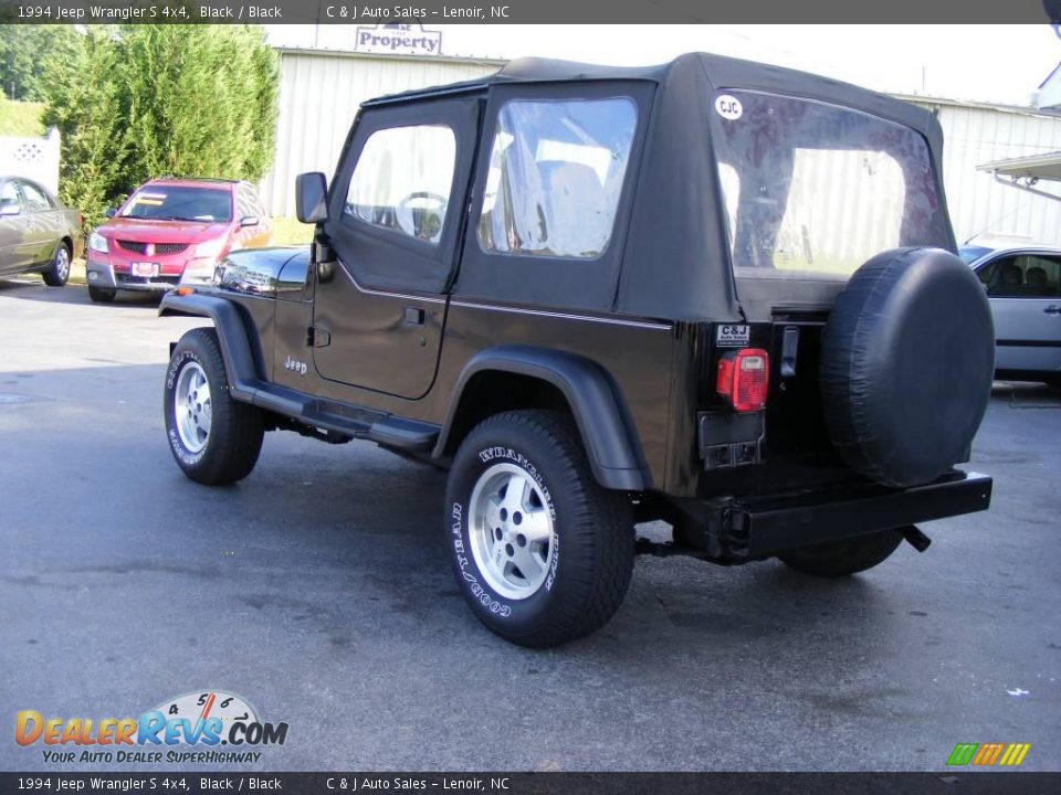 1994 Jeep Wrangler S 4x4 Black / Black Photo #8