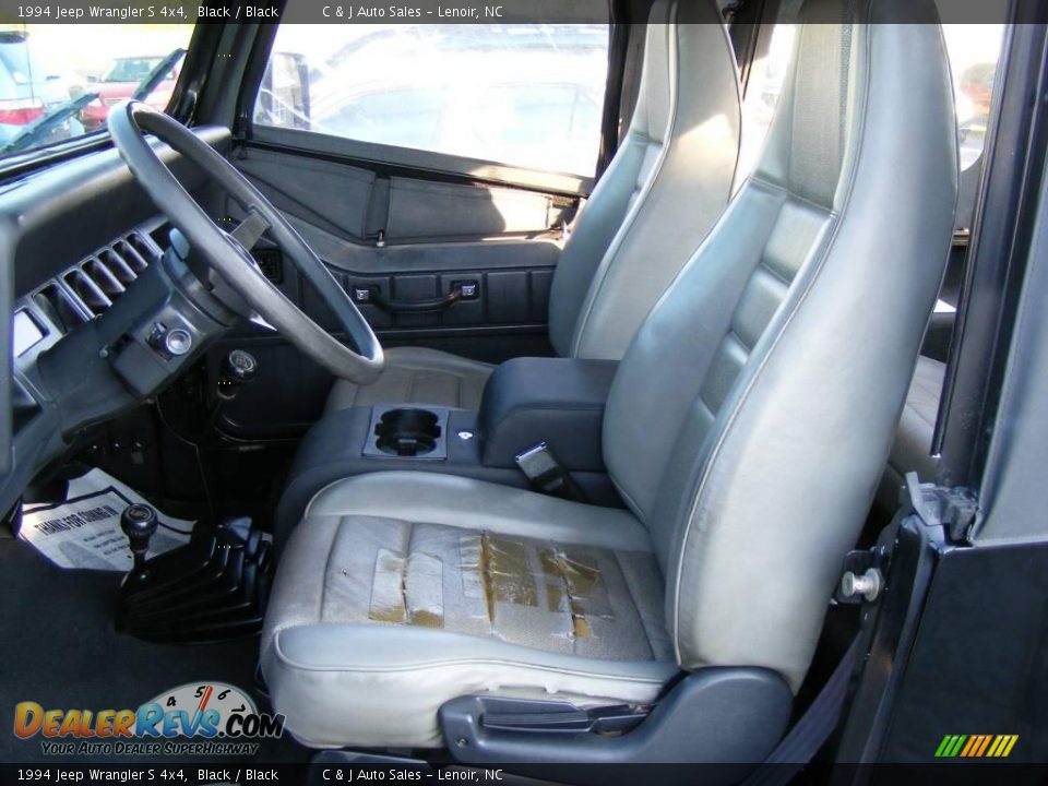 1994 Jeep Wrangler S 4x4 Black / Black Photo #9