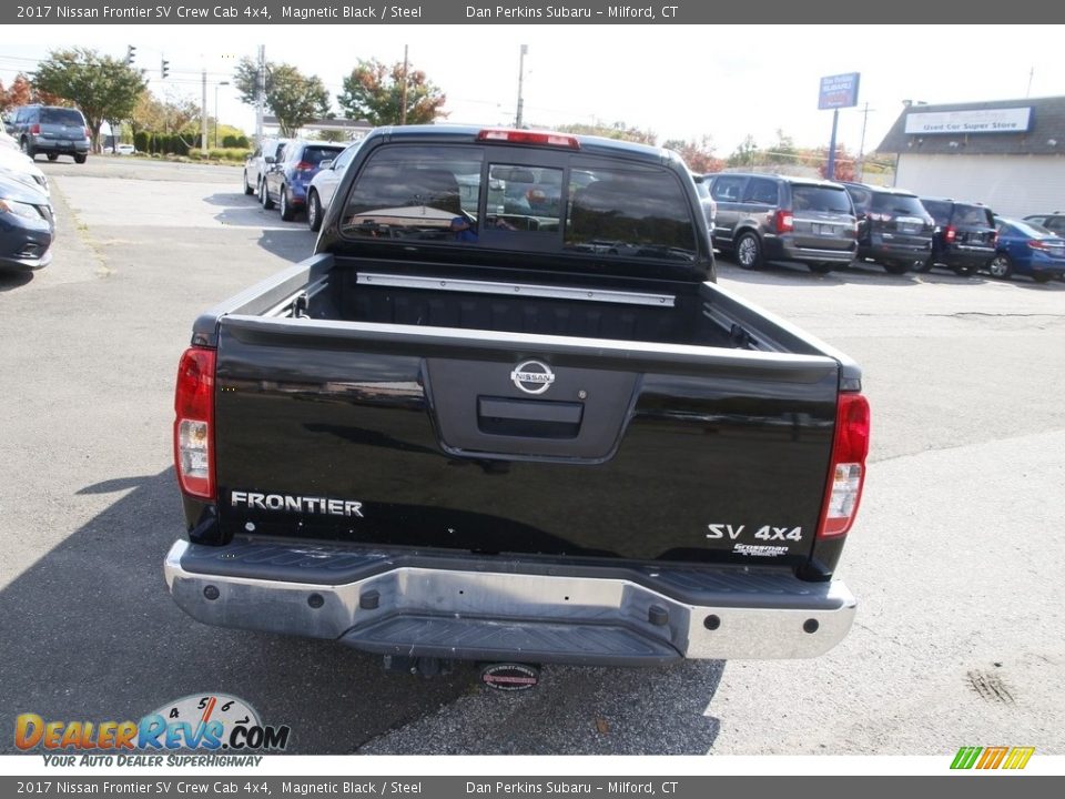 2017 Nissan Frontier SV Crew Cab 4x4 Magnetic Black / Steel Photo #6