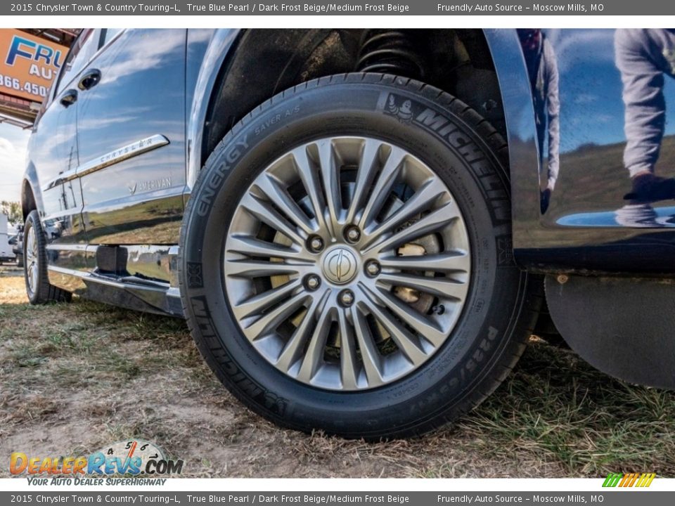 2015 Chrysler Town & Country Touring-L Wheel Photo #2