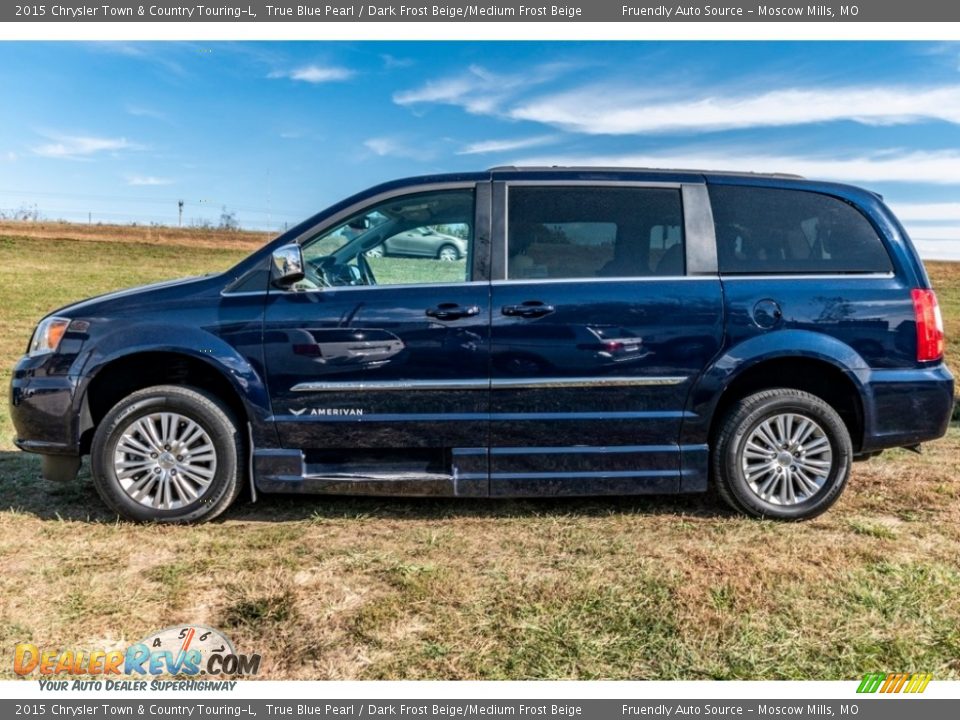 True Blue Pearl 2015 Chrysler Town & Country Touring-L Photo #7