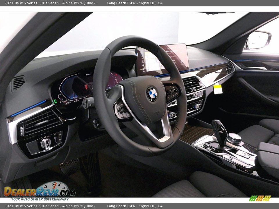 2021 BMW 5 Series 530e Sedan Steering Wheel Photo #7