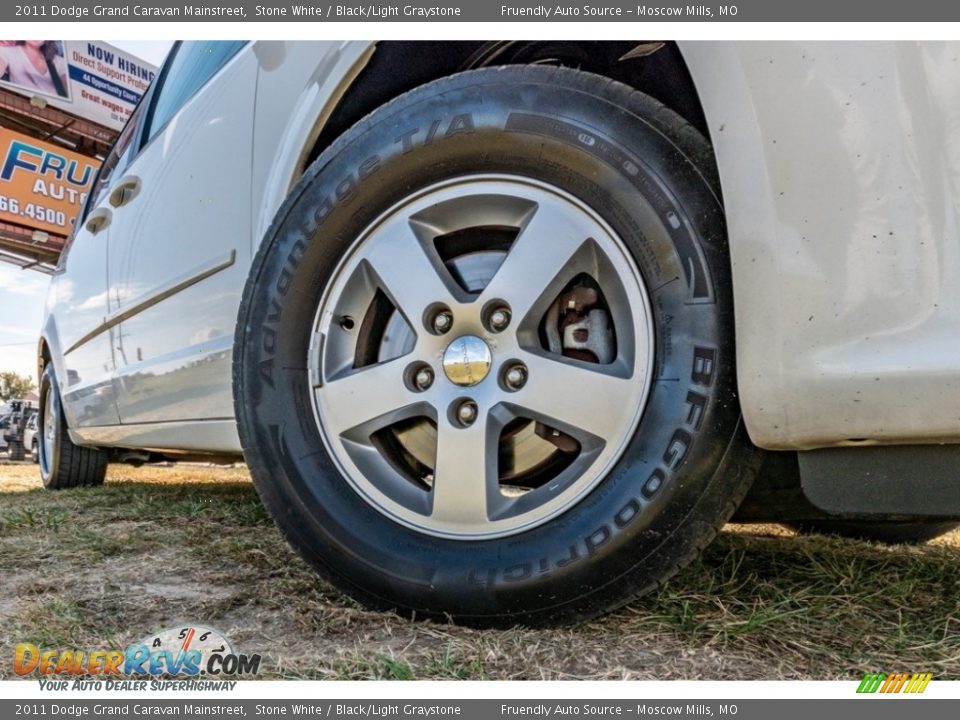 2011 Dodge Grand Caravan Mainstreet Stone White / Black/Light Graystone Photo #2