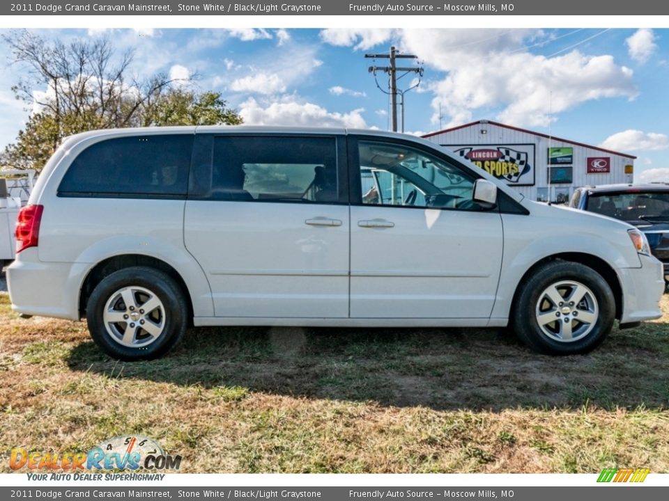 2011 Dodge Grand Caravan Mainstreet Stone White / Black/Light Graystone Photo #3