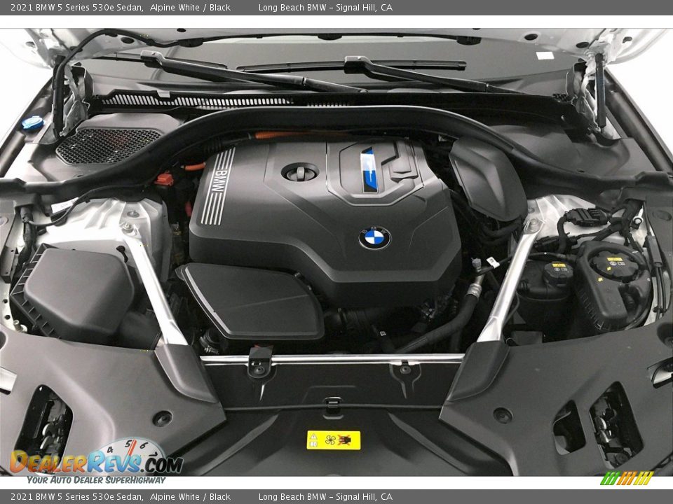 2021 BMW 5 Series 530e Sedan 2.0 Liter e TwinPower Turbocharged DOHC 16-Valve VVT 4 Cylinder Gasoline/Electric Hybrid Engine Photo #10
