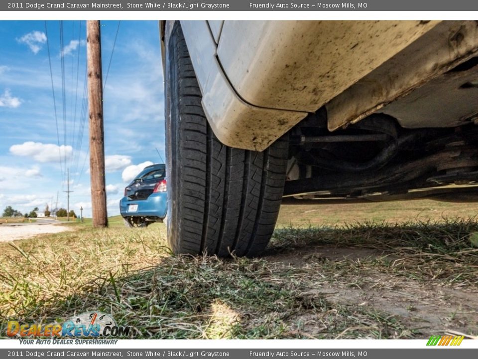 2011 Dodge Grand Caravan Mainstreet Stone White / Black/Light Graystone Photo #15