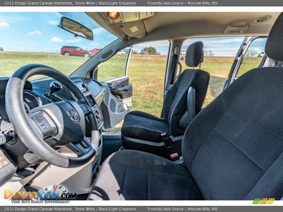 2011 Dodge Grand Caravan Mainstreet Stone White / Black/Light Graystone Photo #18