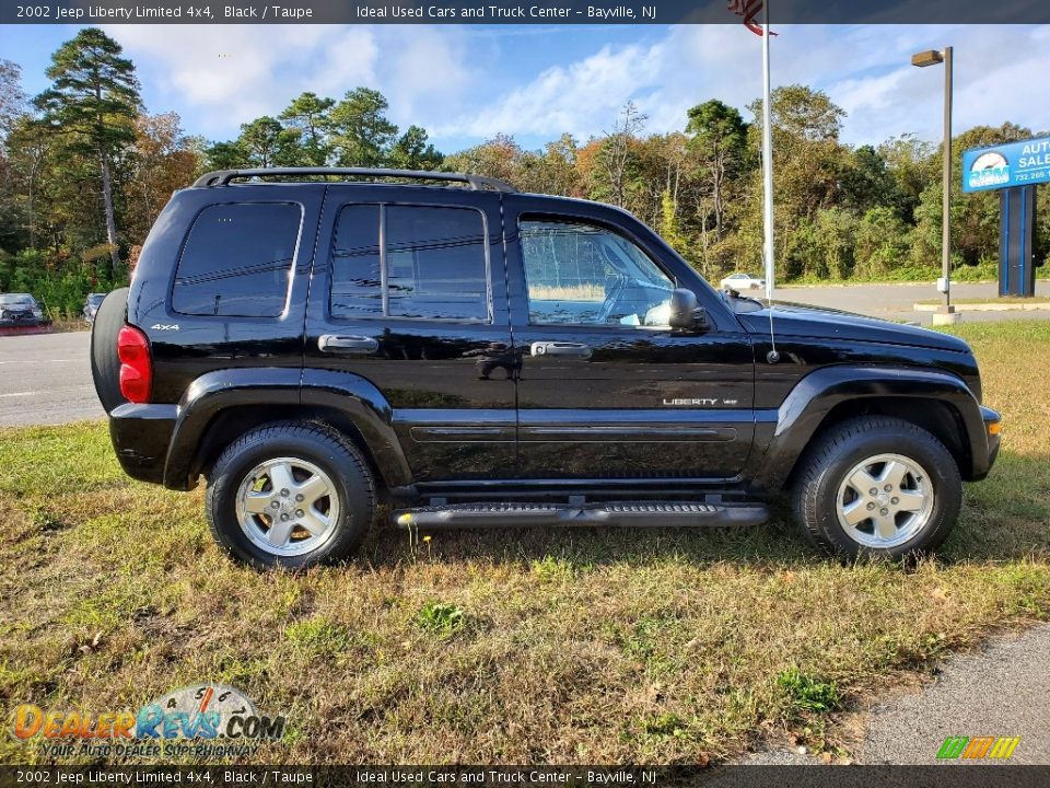 2002 Jeep Liberty Limited 4x4 Black / Taupe Photo #10