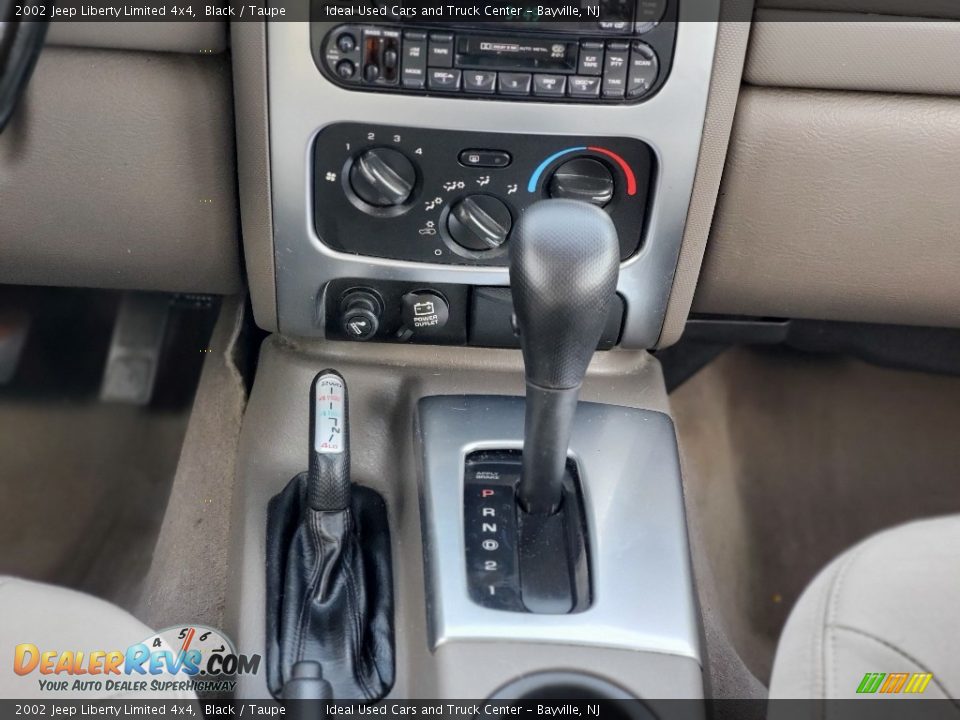 2002 Jeep Liberty Limited 4x4 Black / Taupe Photo #16