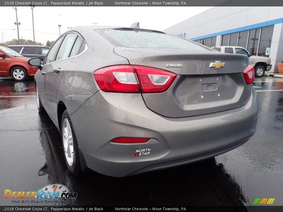 2018 Chevrolet Cruze LT Pepperdust Metallic / Jet Black Photo #5