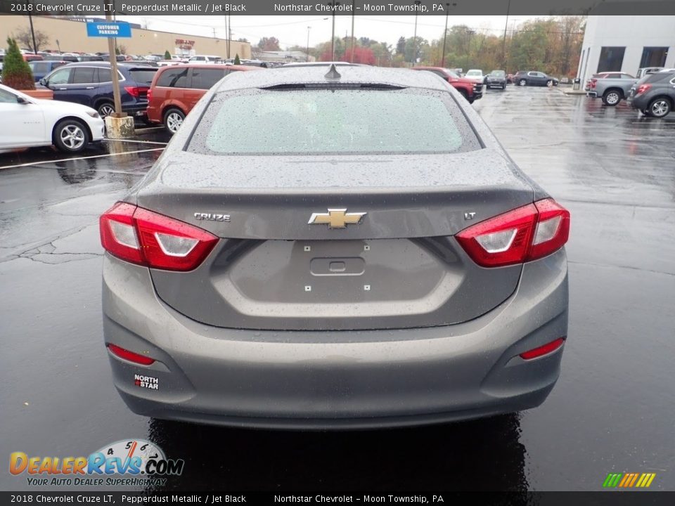 2018 Chevrolet Cruze LT Pepperdust Metallic / Jet Black Photo #6