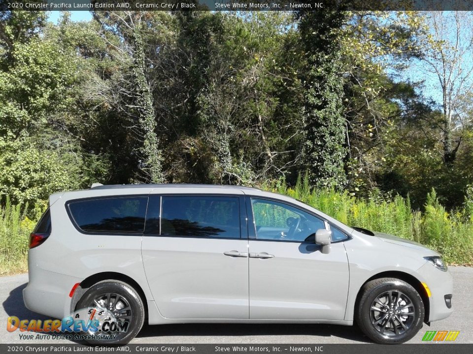 2020 Chrysler Pacifica Launch Edition AWD Ceramic Grey / Black Photo #5