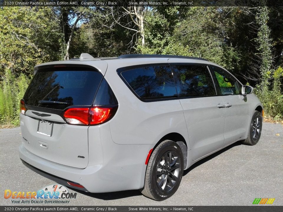 2020 Chrysler Pacifica Launch Edition AWD Ceramic Grey / Black Photo #6