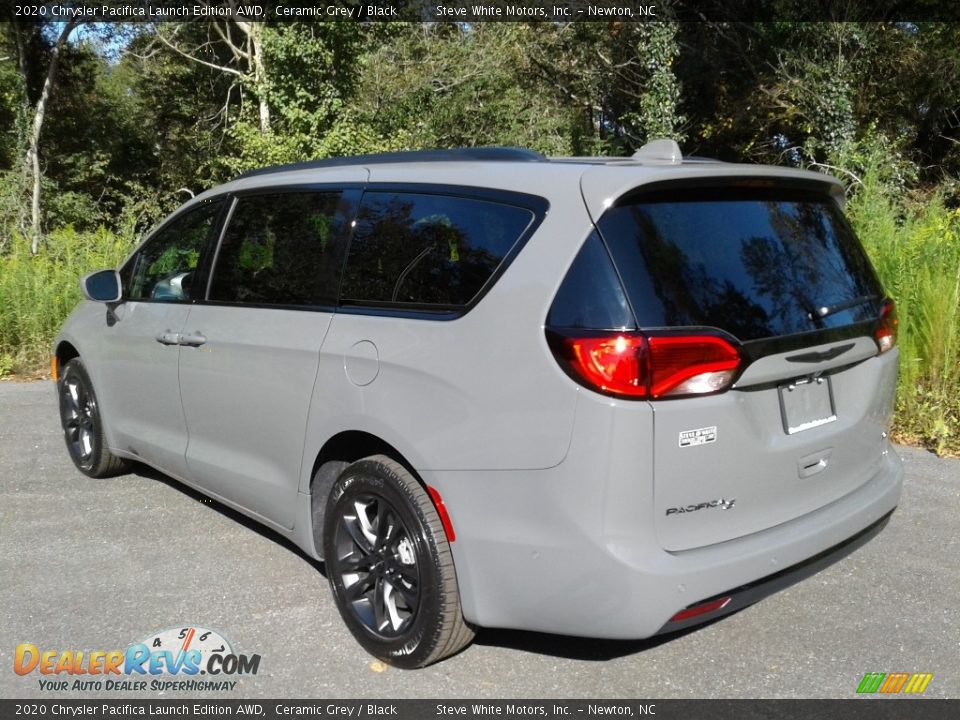 2020 Chrysler Pacifica Launch Edition AWD Ceramic Grey / Black Photo #8