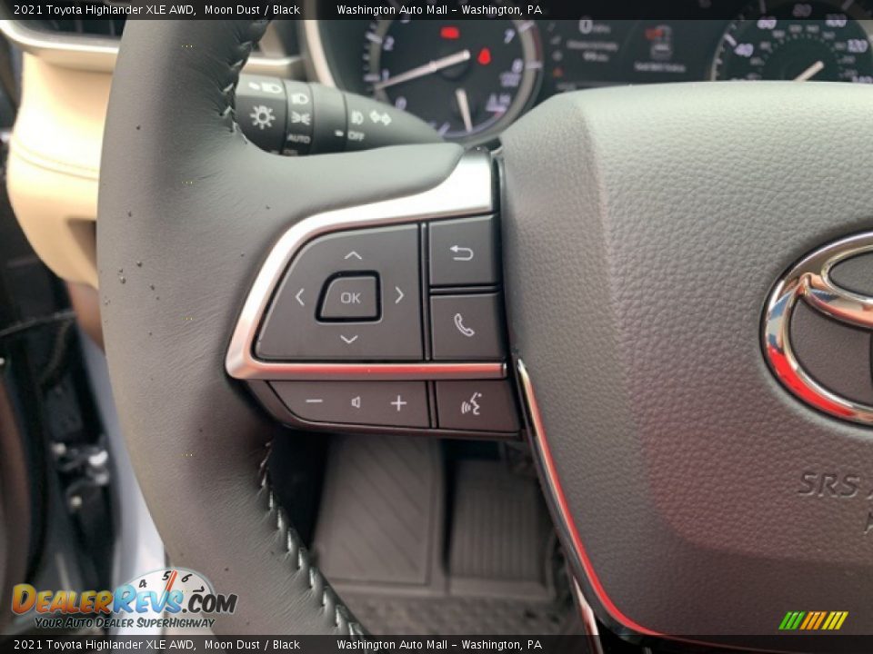 2021 Toyota Highlander XLE AWD Steering Wheel Photo #12