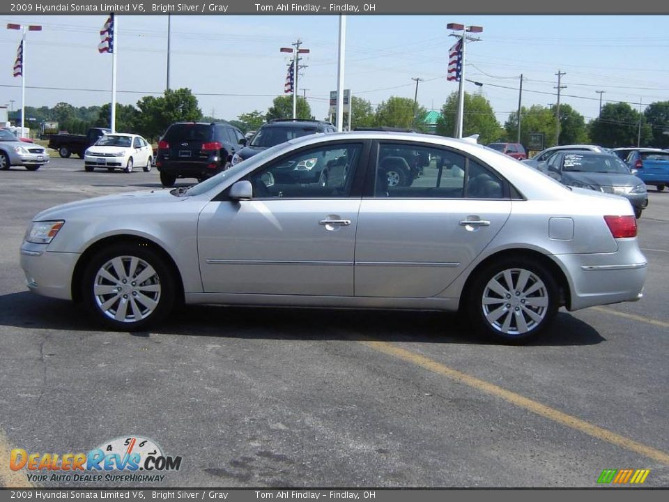 2009 Hyundai Sonata Limited V6 Bright Silver / Gray Photo #2