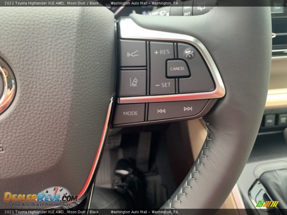 2021 Toyota Highlander XLE AWD Steering Wheel Photo #13