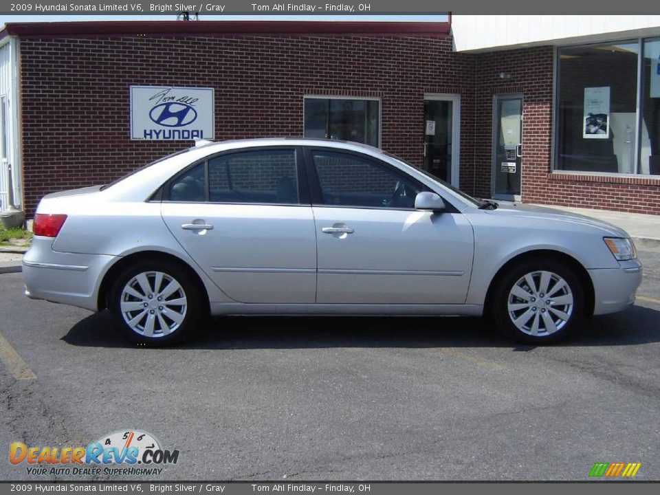 2009 Hyundai Sonata Limited V6 Bright Silver / Gray Photo #6