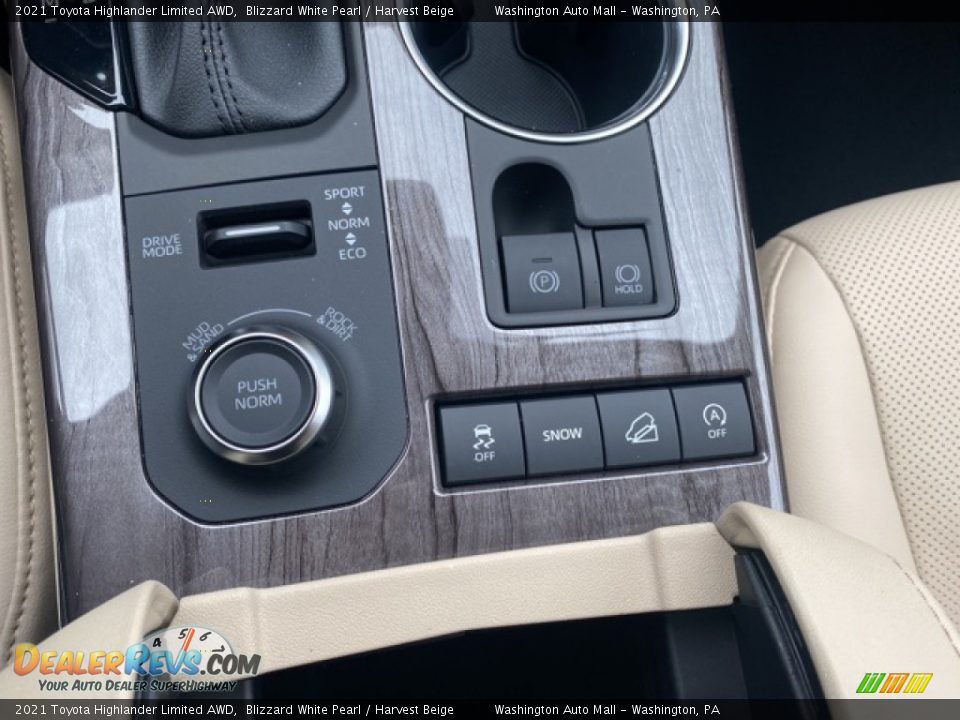 Controls of 2021 Toyota Highlander Limited AWD Photo #14
