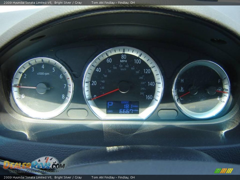 2009 Hyundai Sonata Limited V6 Bright Silver / Gray Photo #14