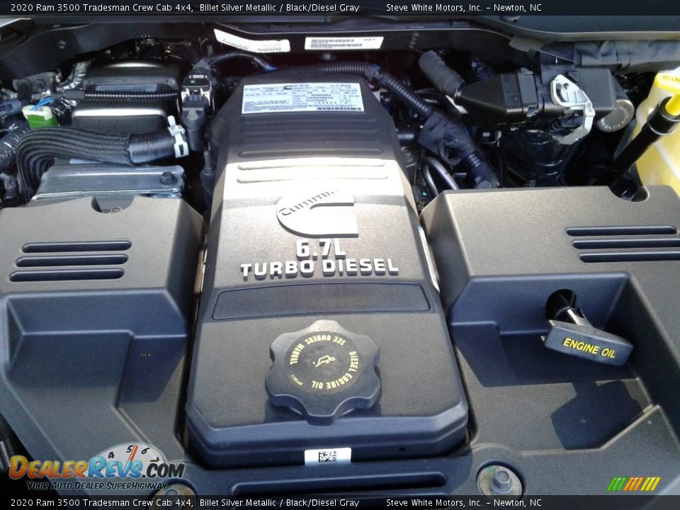 2020 Ram 3500 Tradesman Crew Cab 4x4 6.7 Liter OHV 24-Valve Cummins Turbo-Diesel Inline 6 Cylinder Engine Photo #9