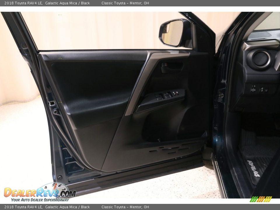2018 Toyota RAV4 LE Galactic Aqua Mica / Black Photo #4