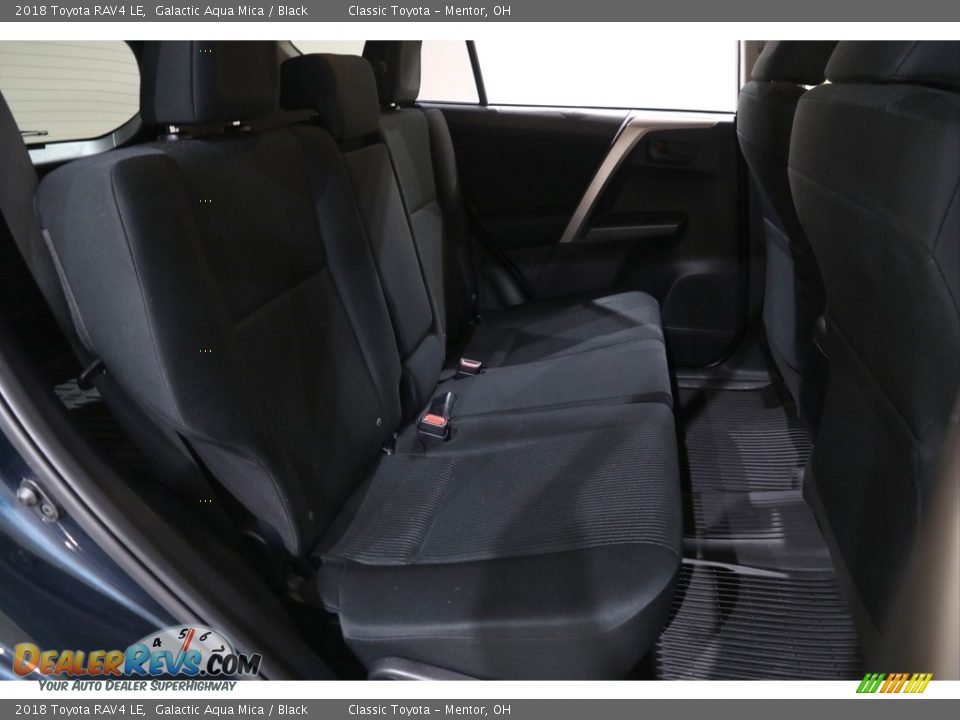 2018 Toyota RAV4 LE Galactic Aqua Mica / Black Photo #15