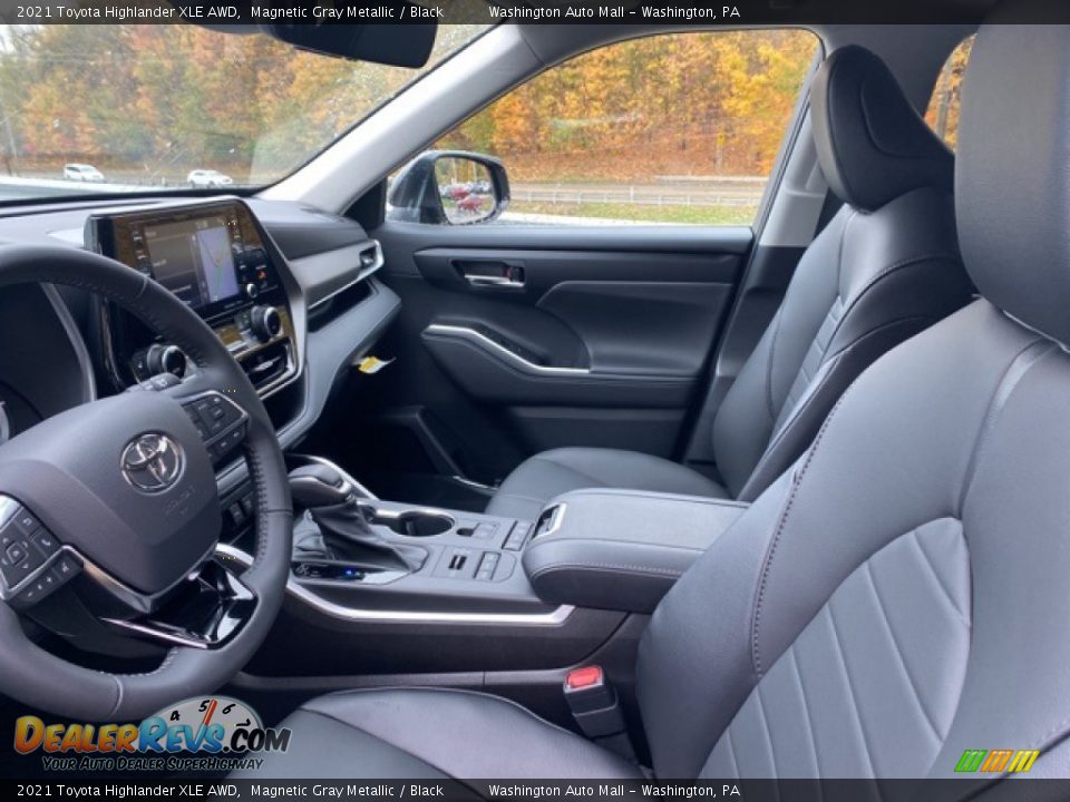 Front Seat of 2021 Toyota Highlander XLE AWD Photo #4