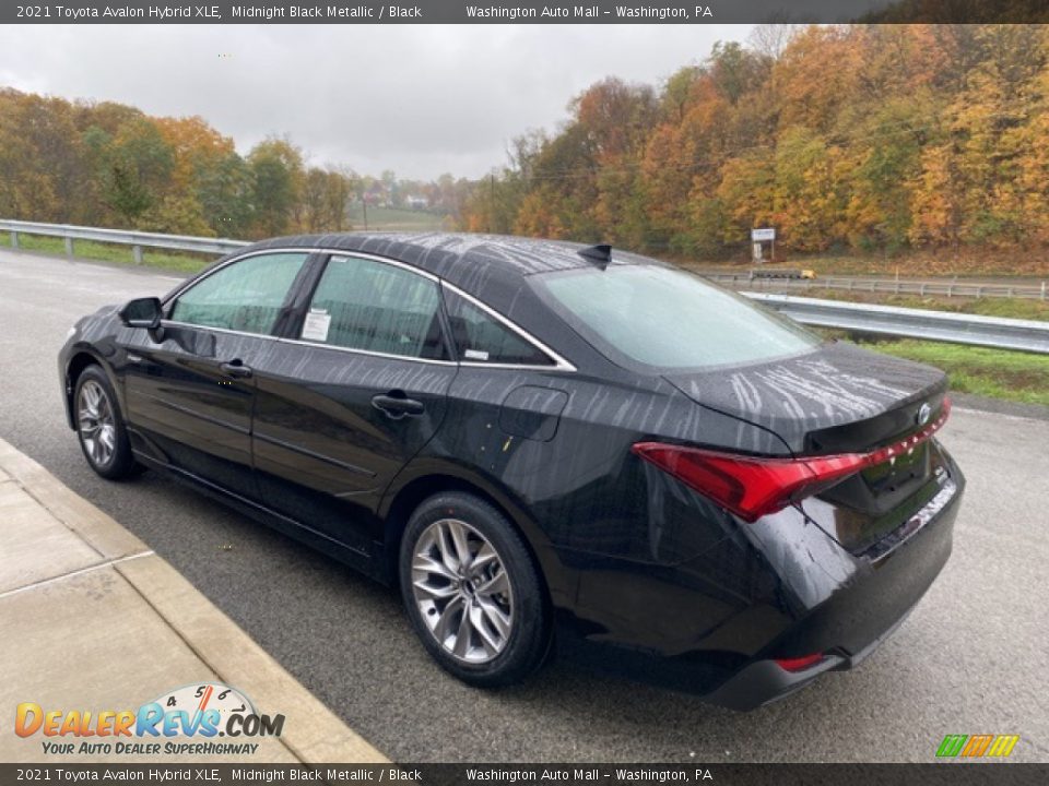 2021 Toyota Avalon Hybrid XLE Midnight Black Metallic / Black Photo #2