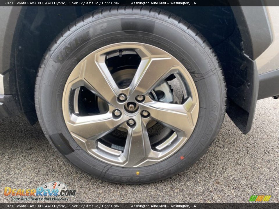 2021 Toyota RAV4 XLE AWD Hybrid Silver Sky Metallic / Light Gray Photo #28
