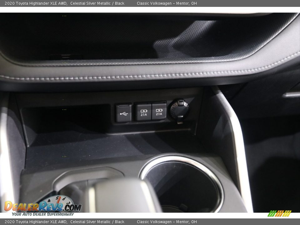 2020 Toyota Highlander XLE AWD Celestial Silver Metallic / Black Photo #13