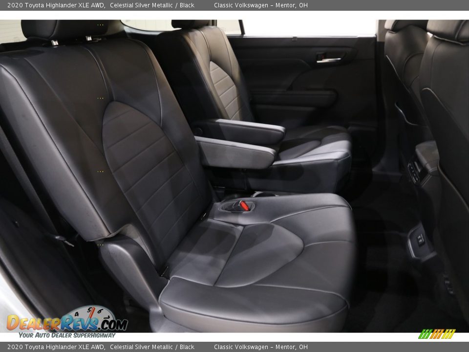 2020 Toyota Highlander XLE AWD Celestial Silver Metallic / Black Photo #15