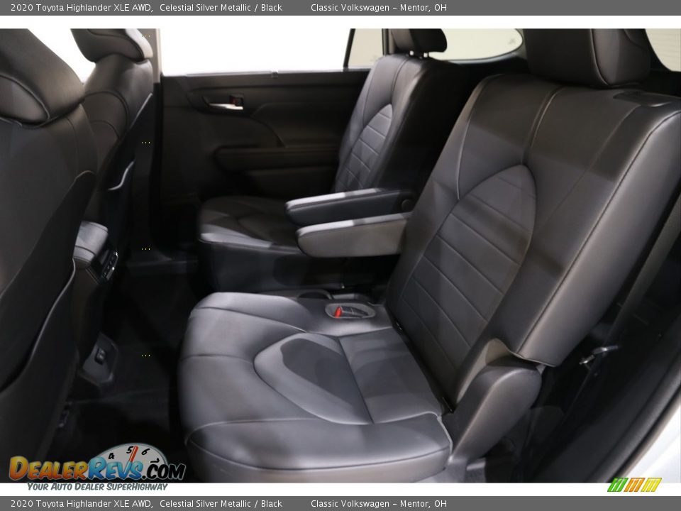 2020 Toyota Highlander XLE AWD Celestial Silver Metallic / Black Photo #16