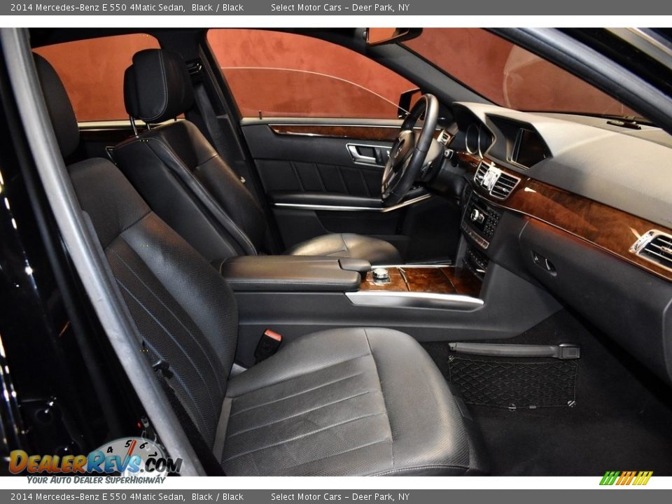 2014 Mercedes-Benz E 550 4Matic Sedan Black / Black Photo #13