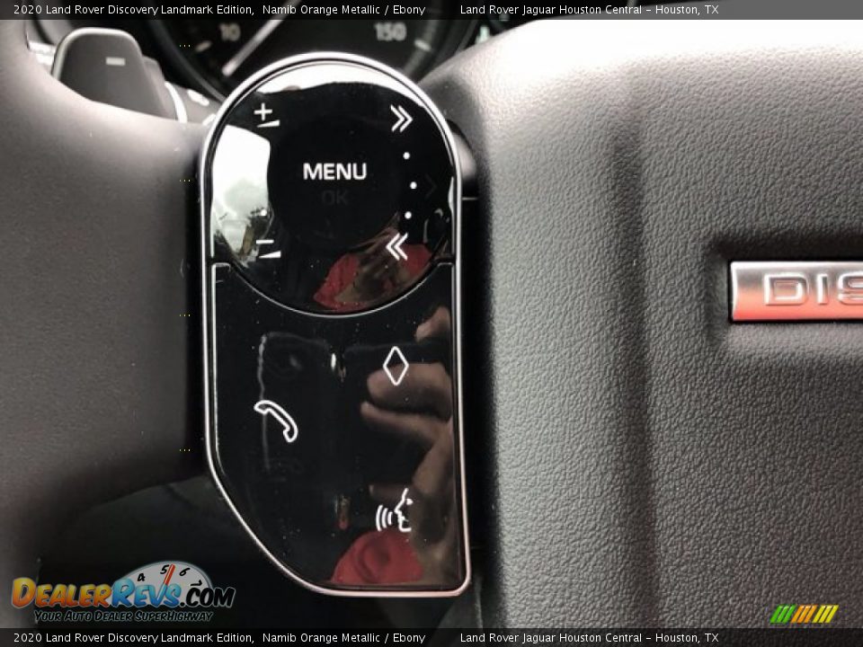 2020 Land Rover Discovery Landmark Edition Steering Wheel Photo #17