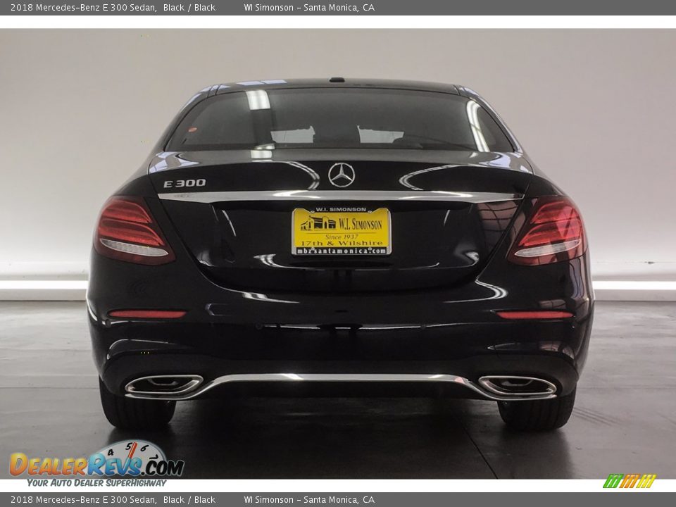 2018 Mercedes-Benz E 300 Sedan Black / Black Photo #4