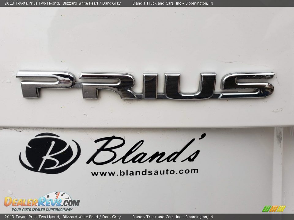 2013 Toyota Prius Two Hybrid Blizzard White Pearl / Dark Gray Photo #27