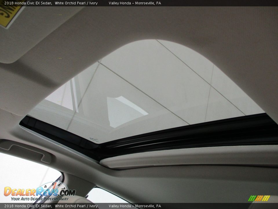 2018 Honda Civic EX Sedan White Orchid Pearl / Ivory Photo #11