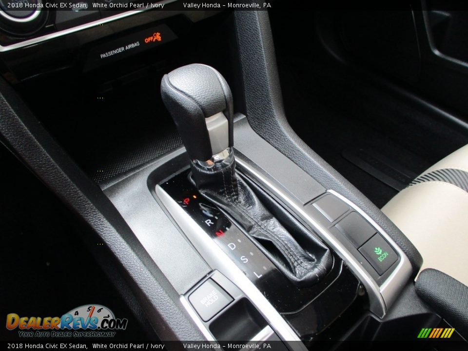 2018 Honda Civic EX Sedan White Orchid Pearl / Ivory Photo #17