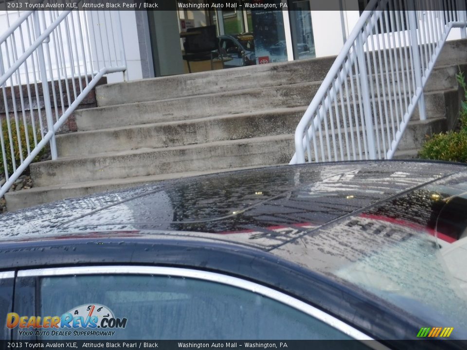 2013 Toyota Avalon XLE Attitude Black Pearl / Black Photo #9