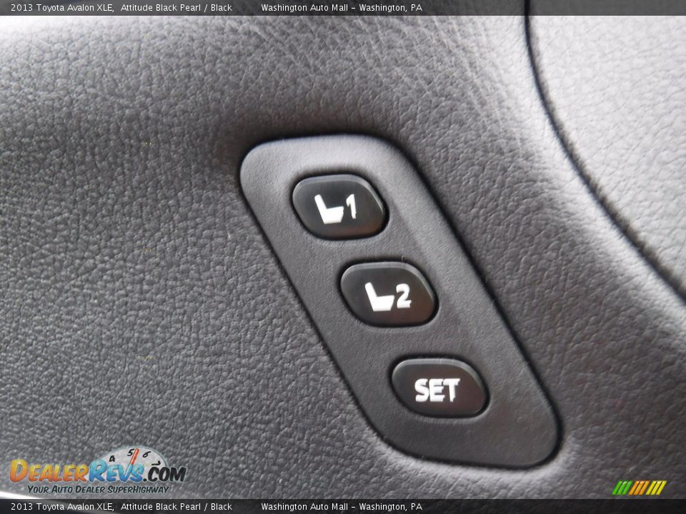 2013 Toyota Avalon XLE Attitude Black Pearl / Black Photo #19