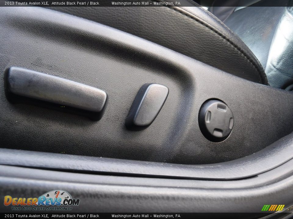 2013 Toyota Avalon XLE Attitude Black Pearl / Black Photo #23